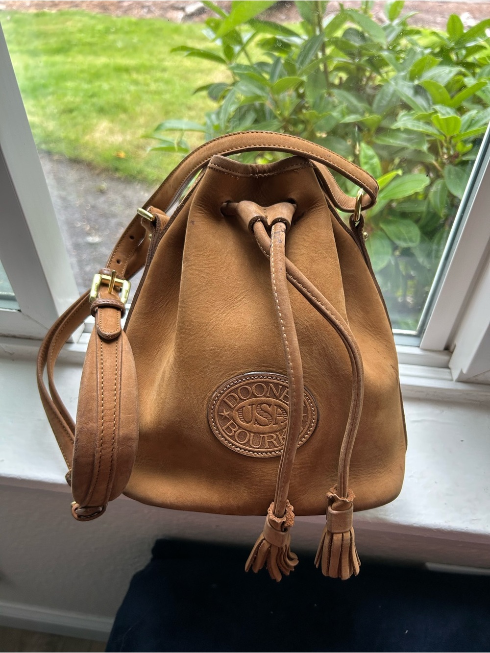 Vintage Dooney & Bourke Tan Leather Drawstring Bucket Bag USA
